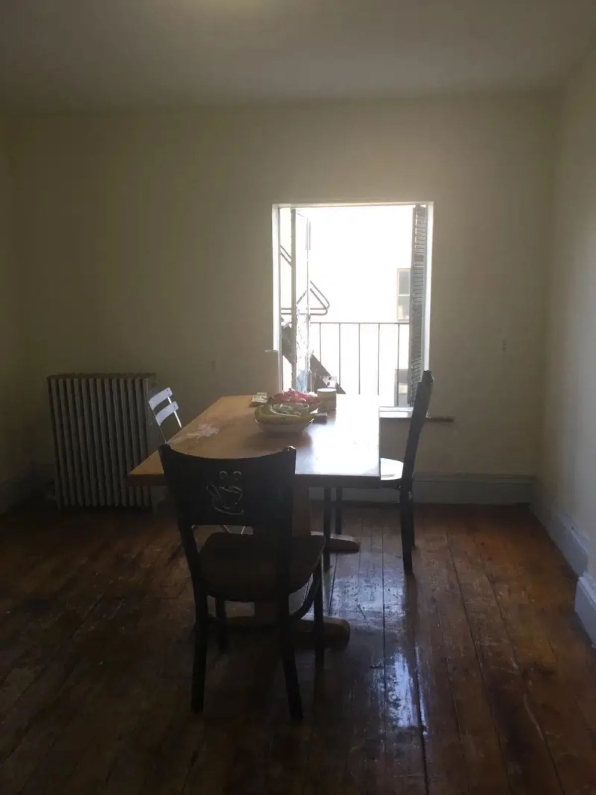 Furnished room near Pratt Institute, Fort Greene — shared dining room