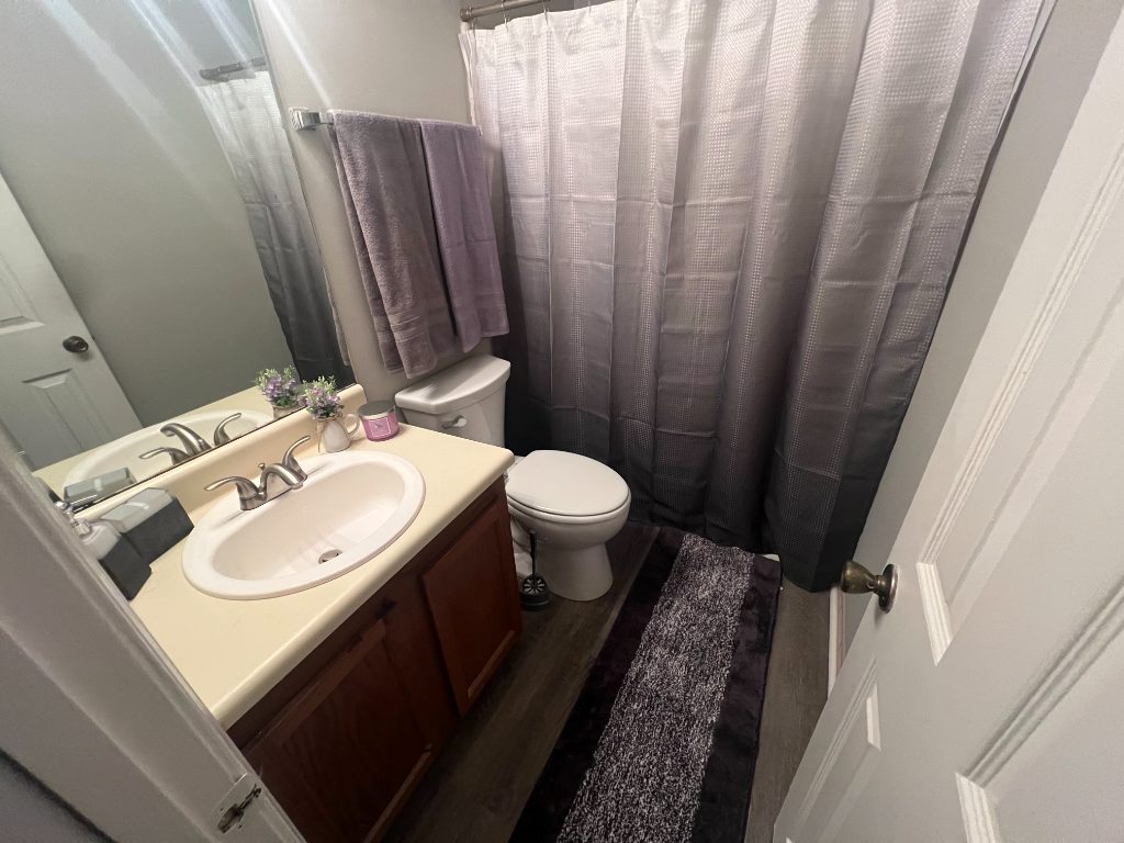 Private room with bathroom