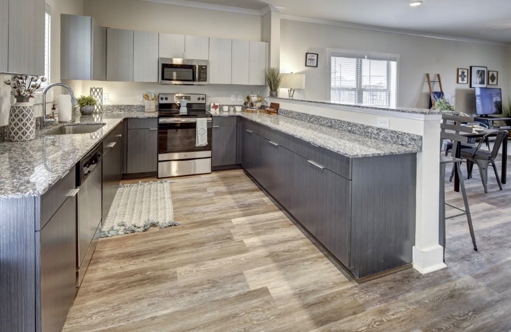 Lease takeover at The Retreat at Denton starting January 2027 — photo 3