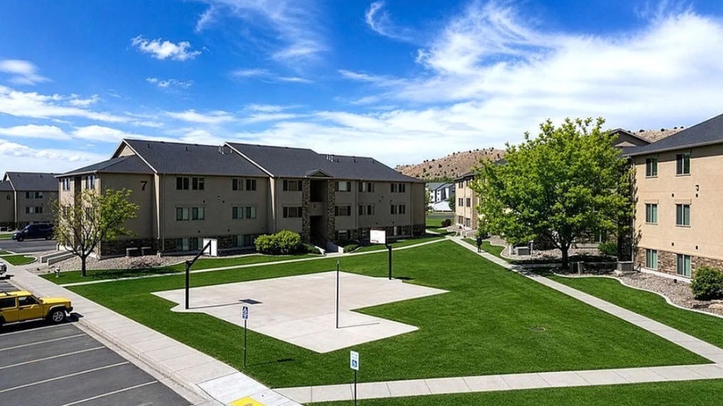 Bengal Creek Female Housing. December-May — photo 2
